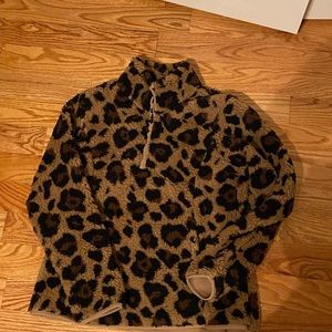 Woman’s half zip pullovver